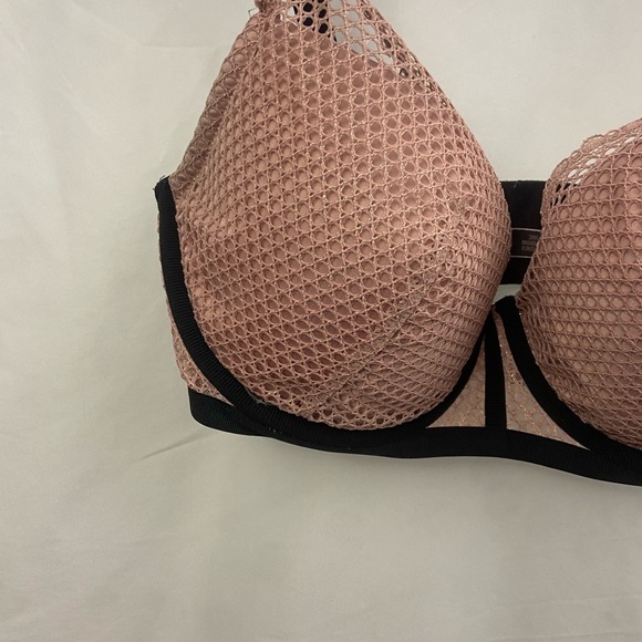 Victoria’s Secret Plunge Nude Fishnet Black 34DDD Bra - Picture 3 of 10